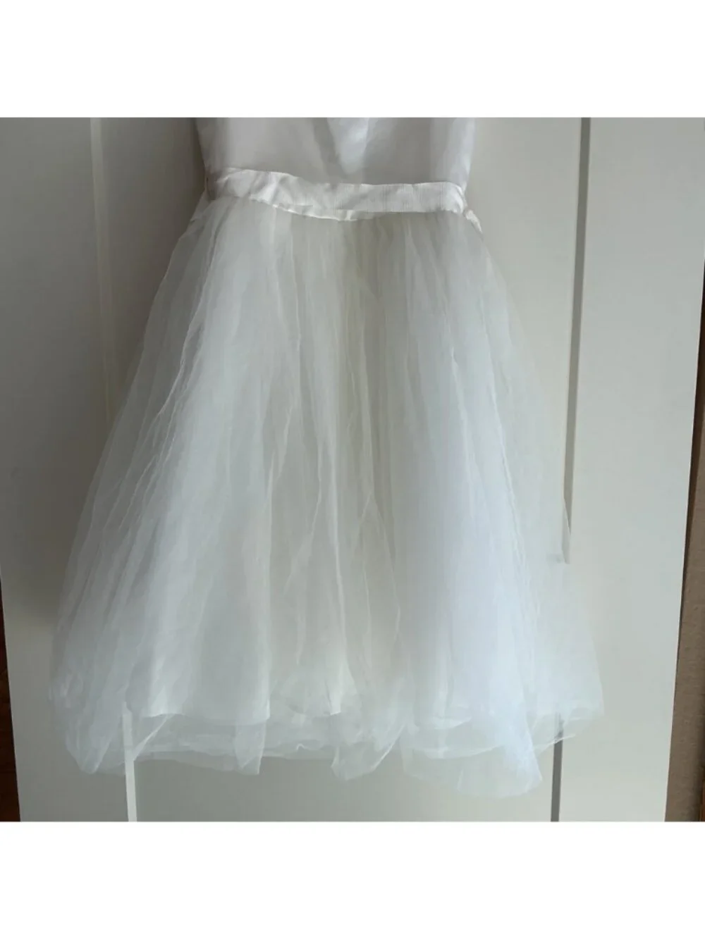 Davids Bridal Ivory Flower Girl Dress With Tulle Skirt & Lace Straps Size 7 - Picture 4 of 11